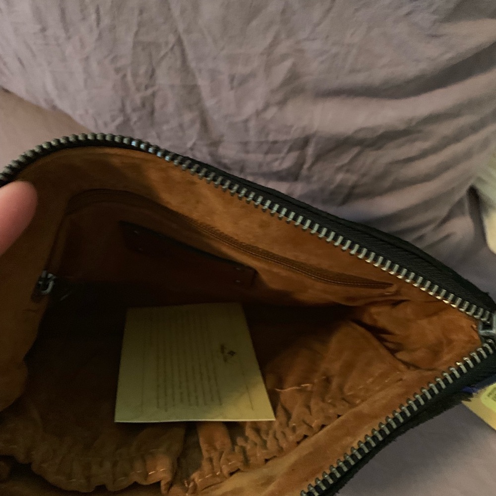 Purse - Picture 2 of 3